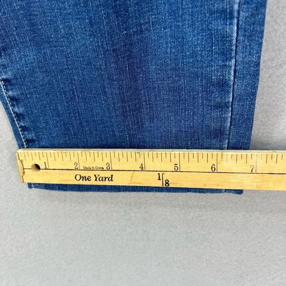 Levi's Jeans Women's 16 Blue Classic Mid Rise Skinny Preppy Normcore Mom Jeans - Picture 14 of 14